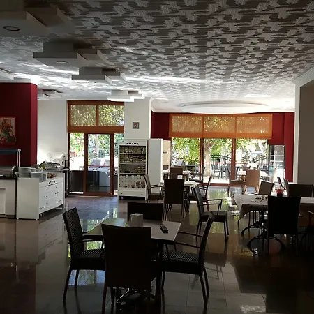 Otel Kleopatra Togan Alanya